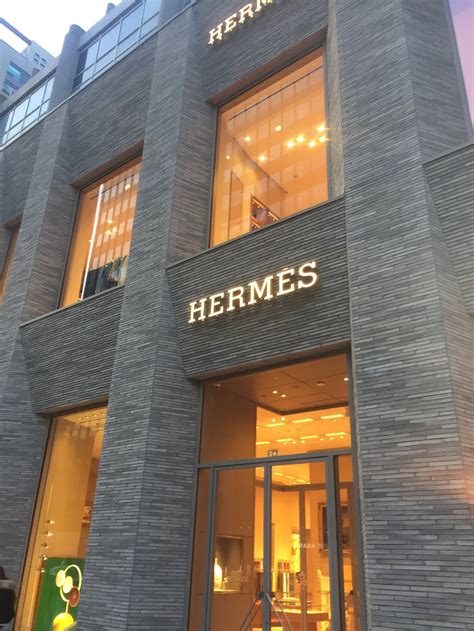 hermes toronto phone number